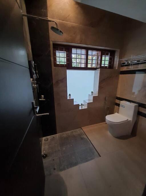 Anandam Stays - Premium 3Bhk Plush Homestay, Vaikom Near Kumarakom Екстериор снимка