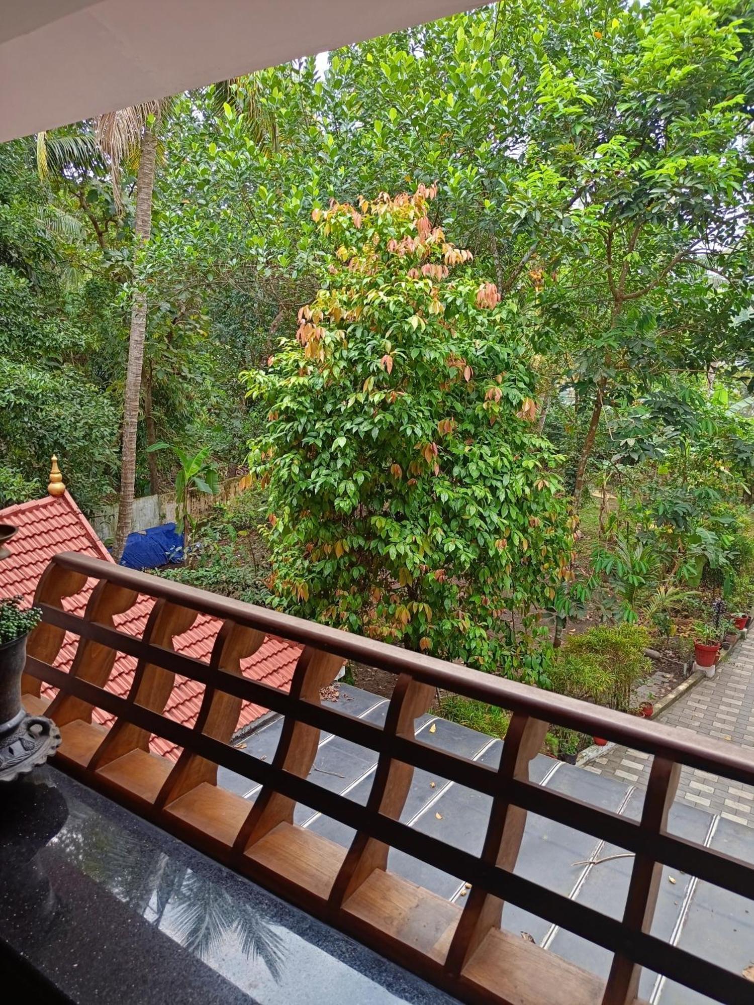 Anandam Stays - Premium 3Bhk Plush Homestay, Vaikom Near Kumarakom Екстериор снимка